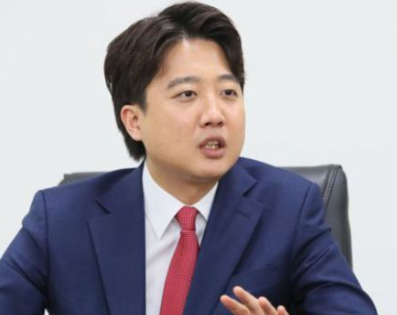 이준석 정치 입문