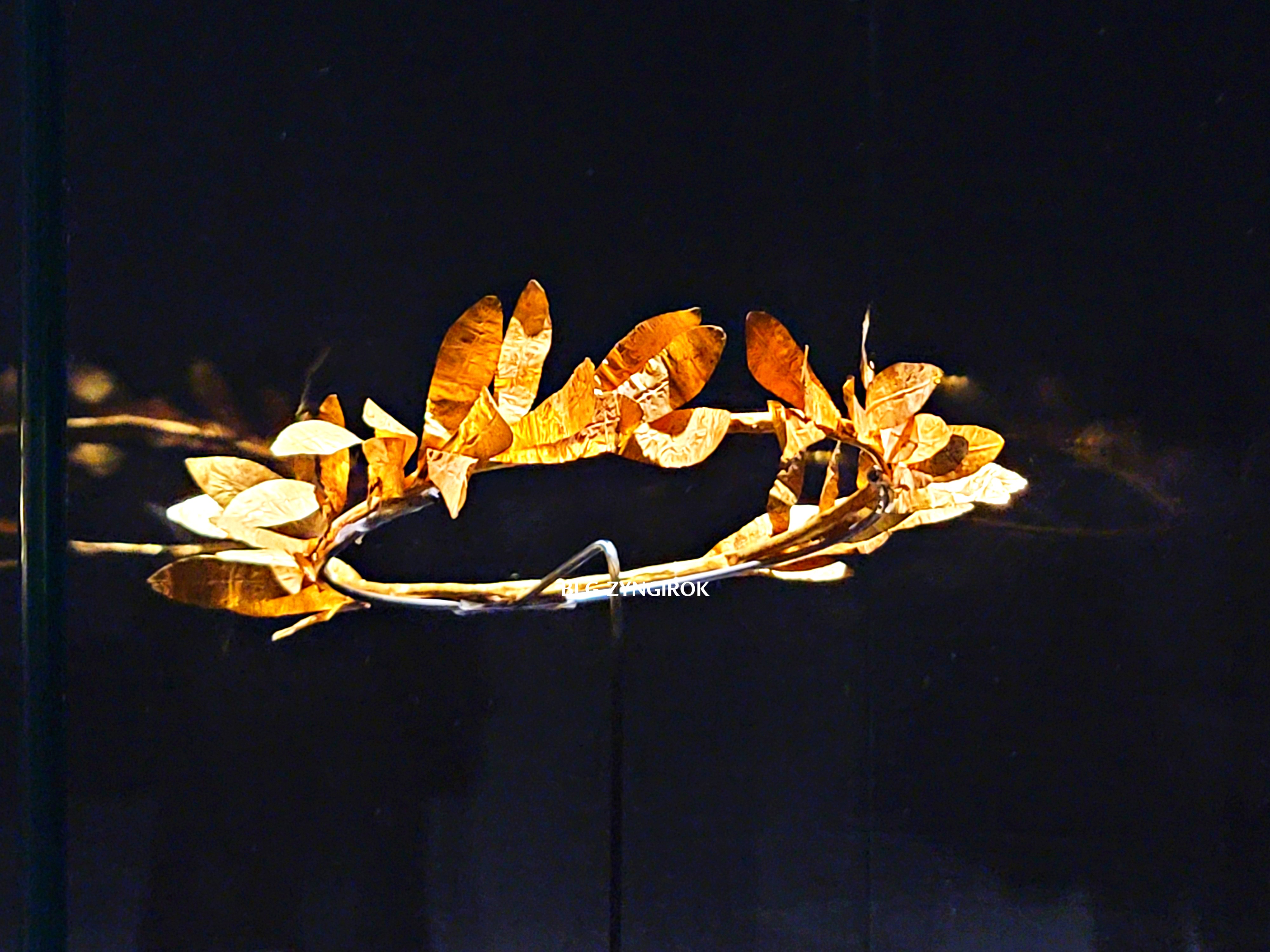 롯데타워 - 롯데뮤지엄 고혹의 보석 매혹의 시간 - 신성에서 예술로 주얼리 정신사 전시품 모습이다.