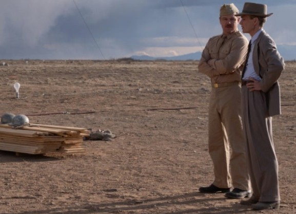 영화 오펜하이머 속 걸으면서 사고 확장하기