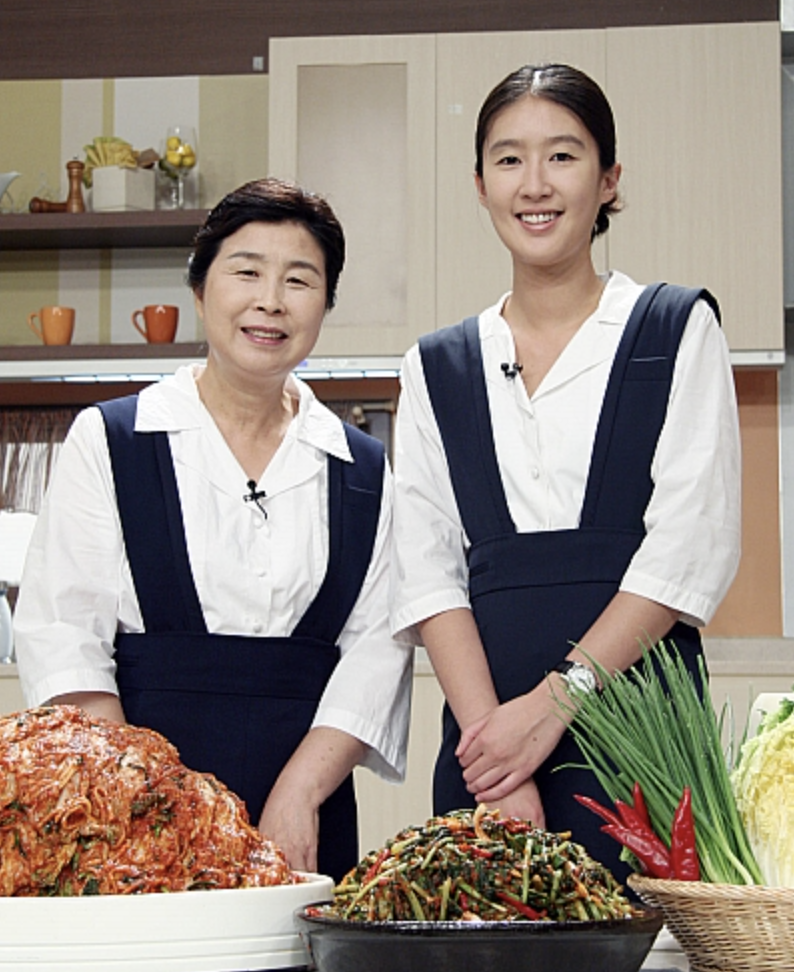홍진경 어머니와 김치 사업 관련 사진