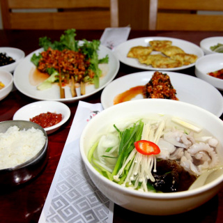핸썸가이즈 서촌 한식