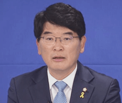 박완주