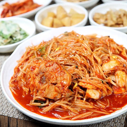 대구찜과 샐러드로 완성하는 겨울철 제철요리 가이드