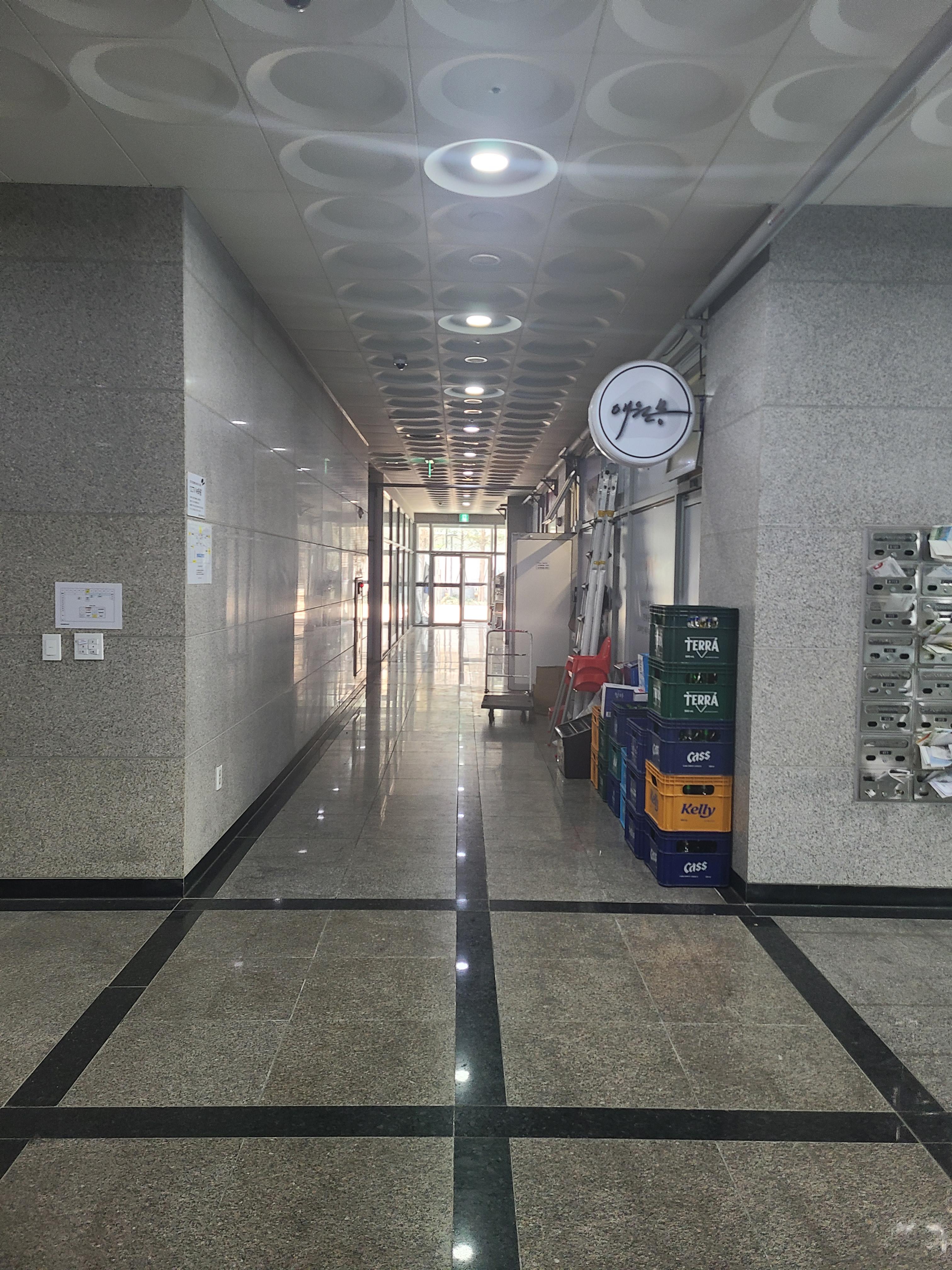 송도 테크노큐브 1층 내부4