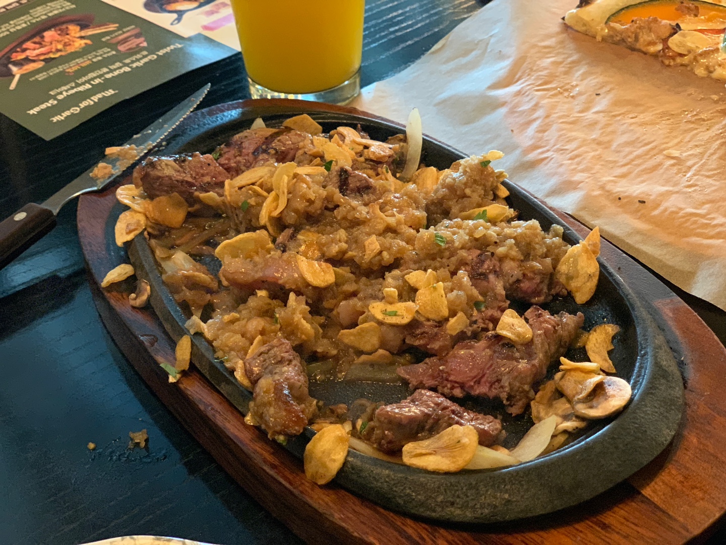 맛있는 갈릭 스테이크