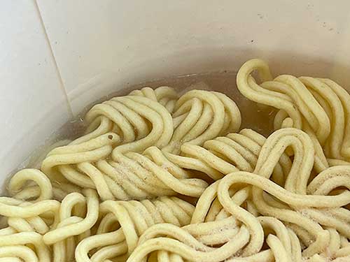 오뚜기 양송이 스프라면 빵 찍어먹자