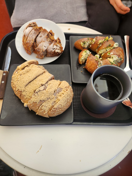 초읍 휘고(모닝커피, 빵)