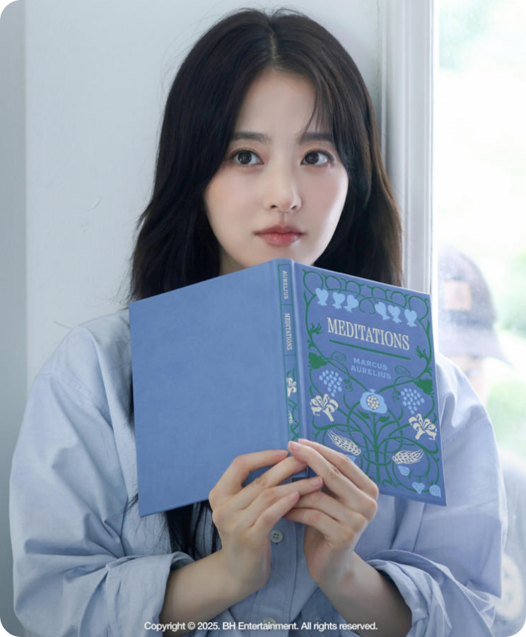 박보영 &lsquo;클래식룩&rsquo; 화보 비하인드 [사진= BH엔터테인먼트 제공, 픽콘]