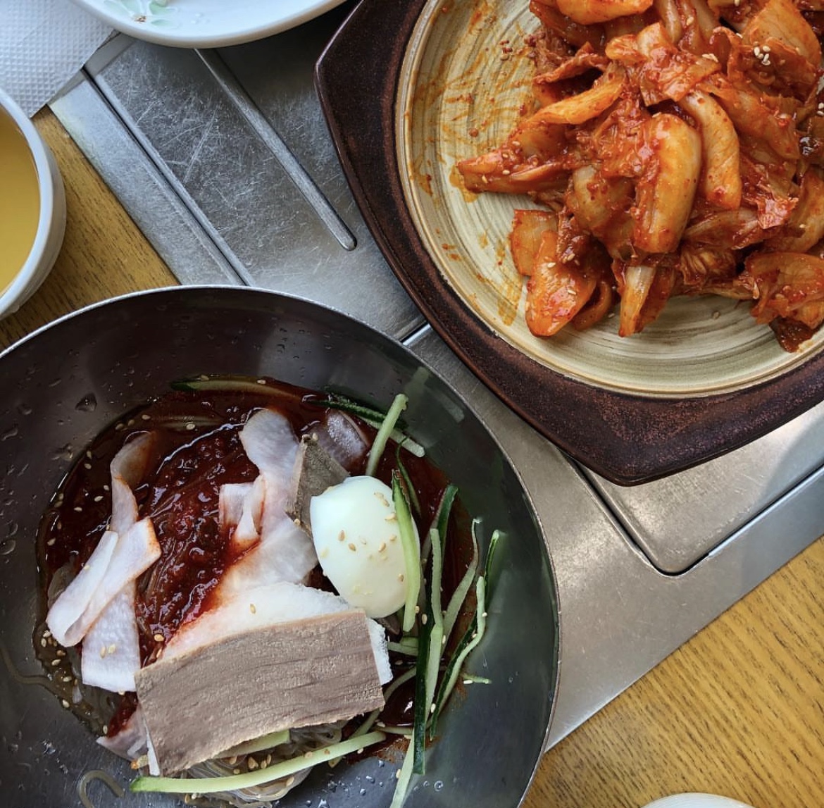 소고기 김치비빔과 비냉