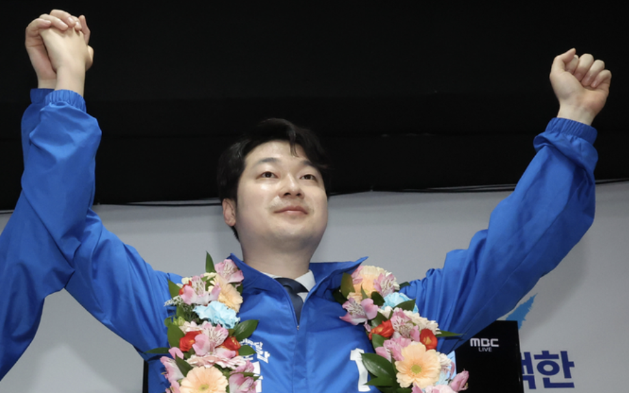 김동아3
