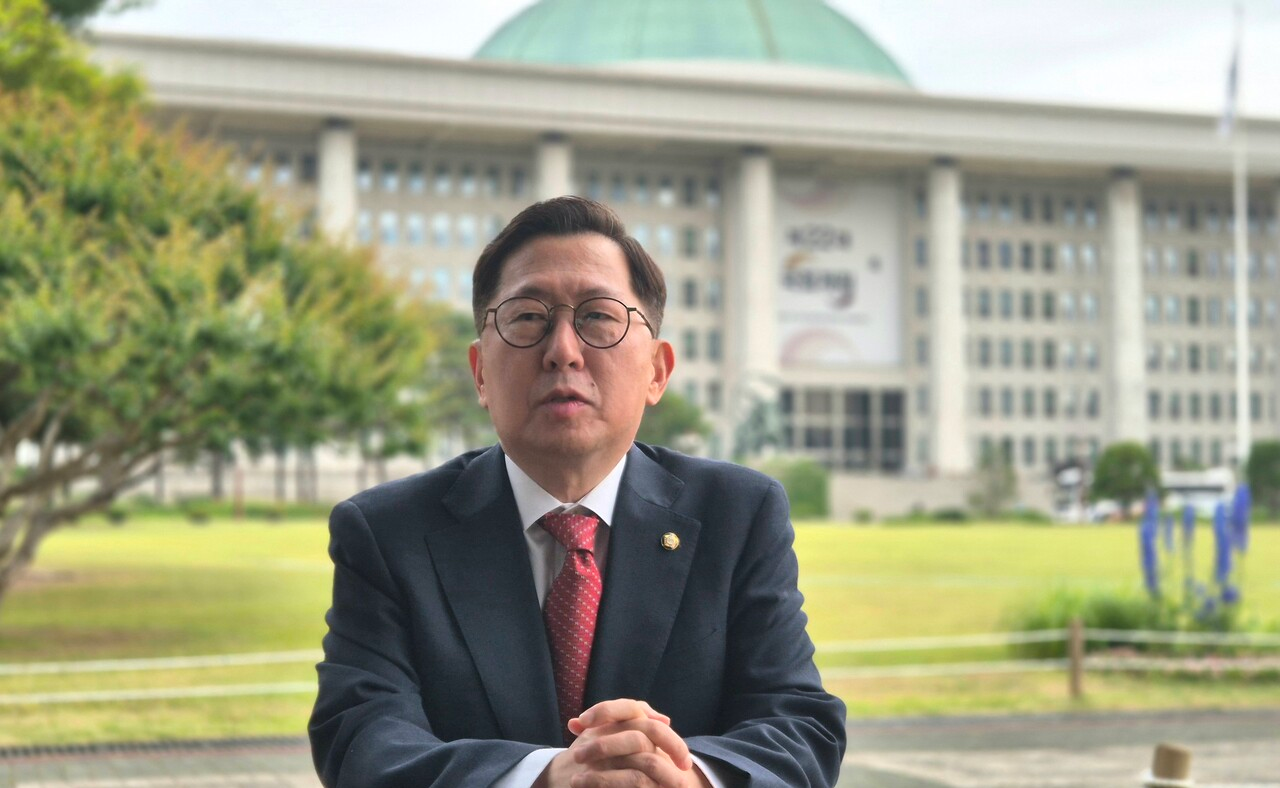 유용원 국회의원 프로필과 국방위원회 활동&middot;군사전문기자 경력 정리 참고 이미지 2