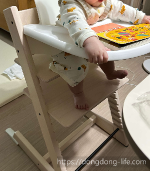 아기 의자 사진