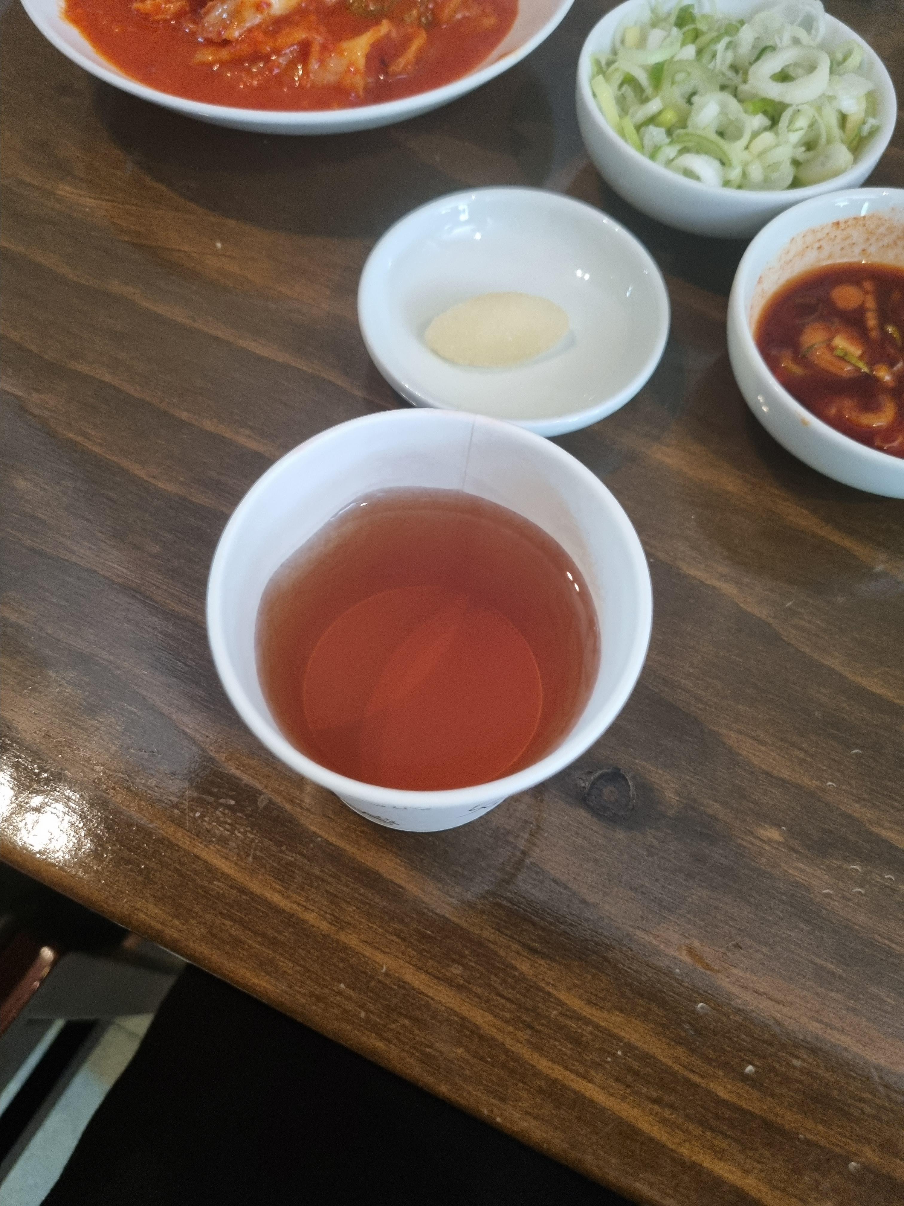 둥글레차 제공