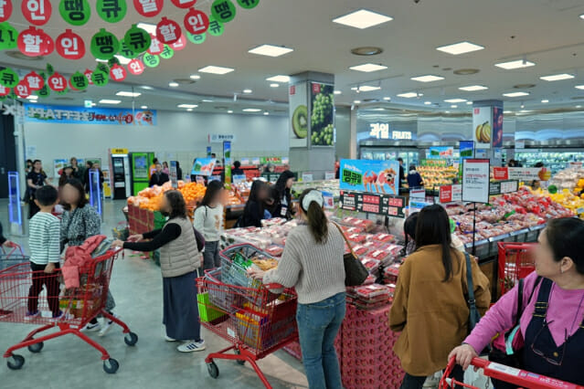 롯데마트 제타플렉스 서울역점 땡큐절 행사 전경.