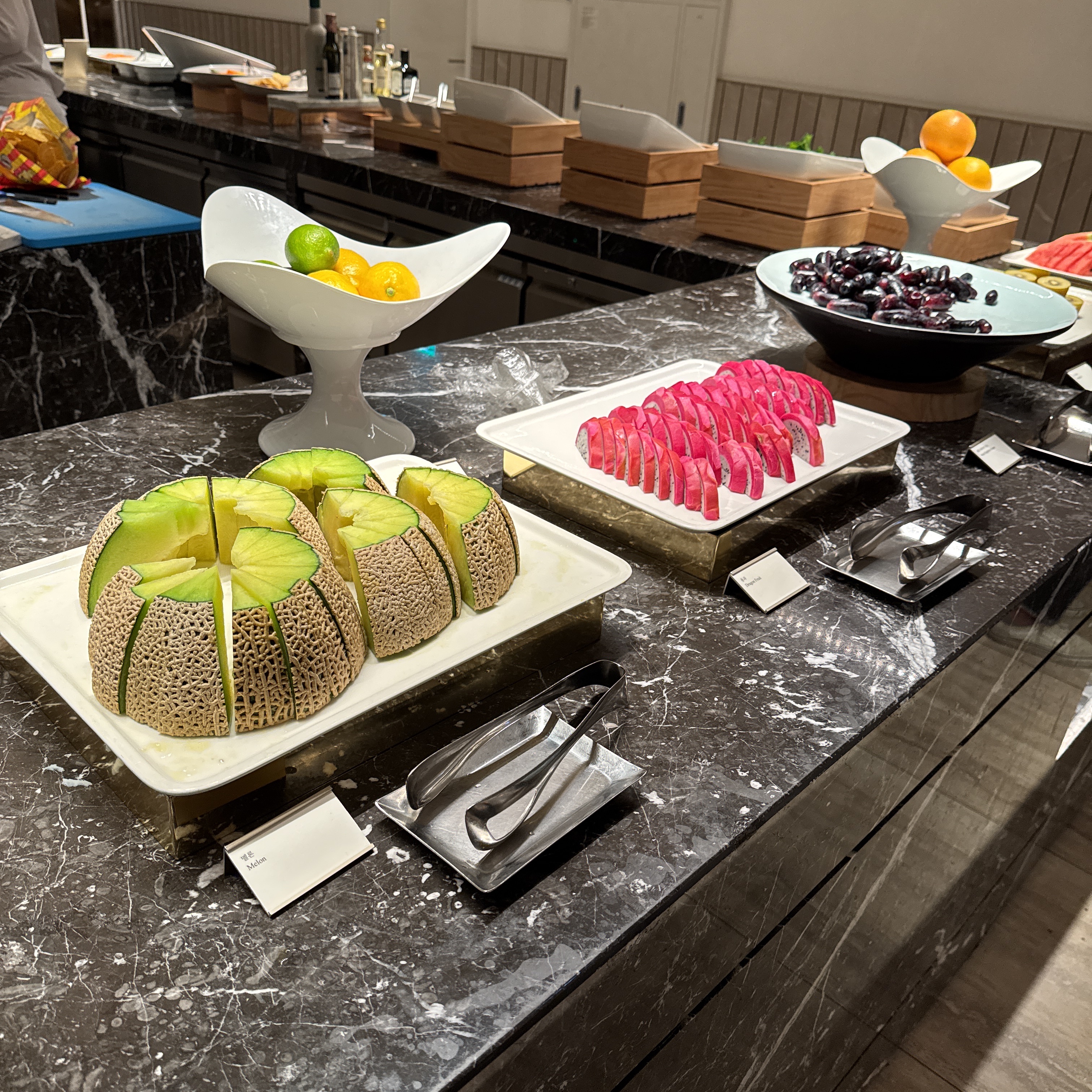 잠실롯데호텔월드 라세느 뷔페-과일