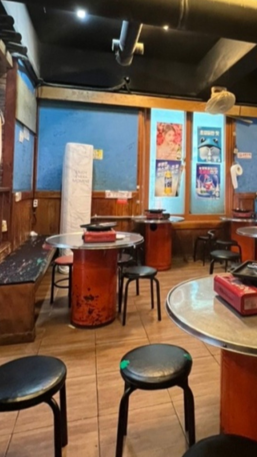 원조 이모네 연탄불곱창 내부