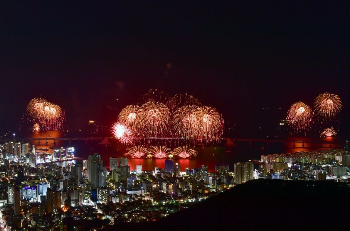 2024 부산 불꽃축제 시간 명당 주차 정보 유료좌석 잔여 티켓 예매 행사 일정 교통 통제