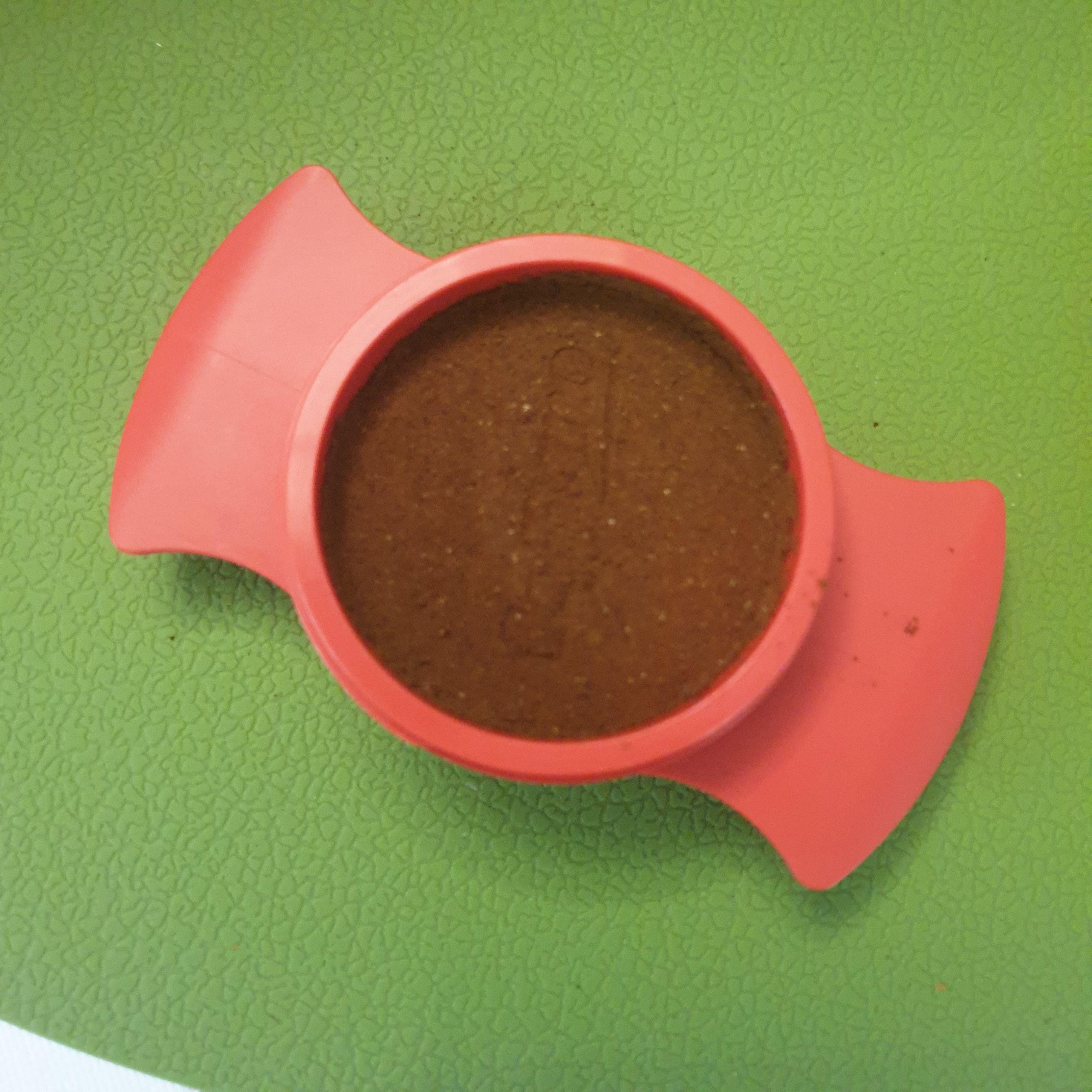 컴프레소로 아이스 아메리카노 만들기_원두 담기_탬핑 후 모습