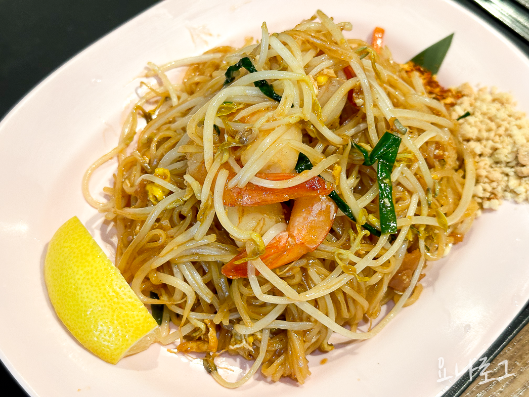 까폼 까폼팟타이 팟타이 팟타이추천 판교팟타이 판교맛집 판교 판교현백 판교현백맛집 판교현대백화점 판교현백식품관 판교태국음식 판교타이음식 판교외식 판교점심추천 판교현백지하 새우팟타이