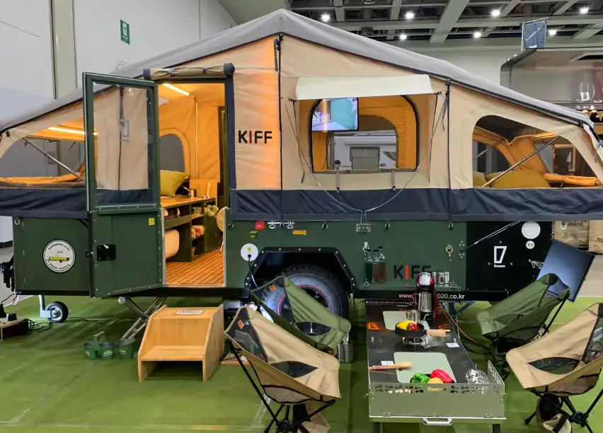 캠핑 용품 사진