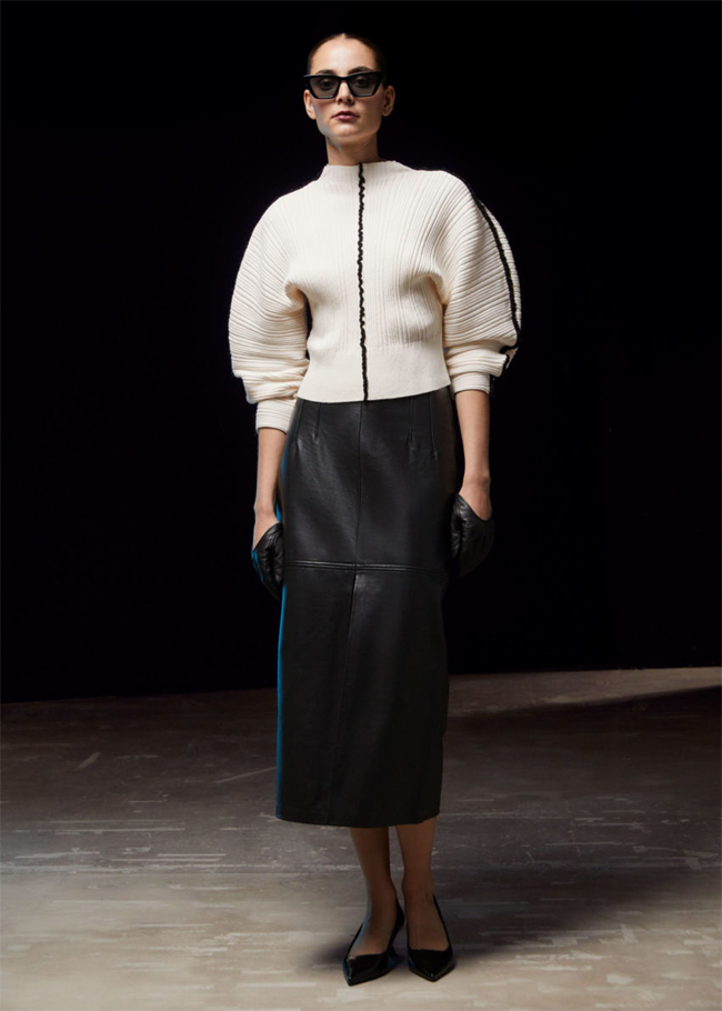 앤아더스토리즈 니트