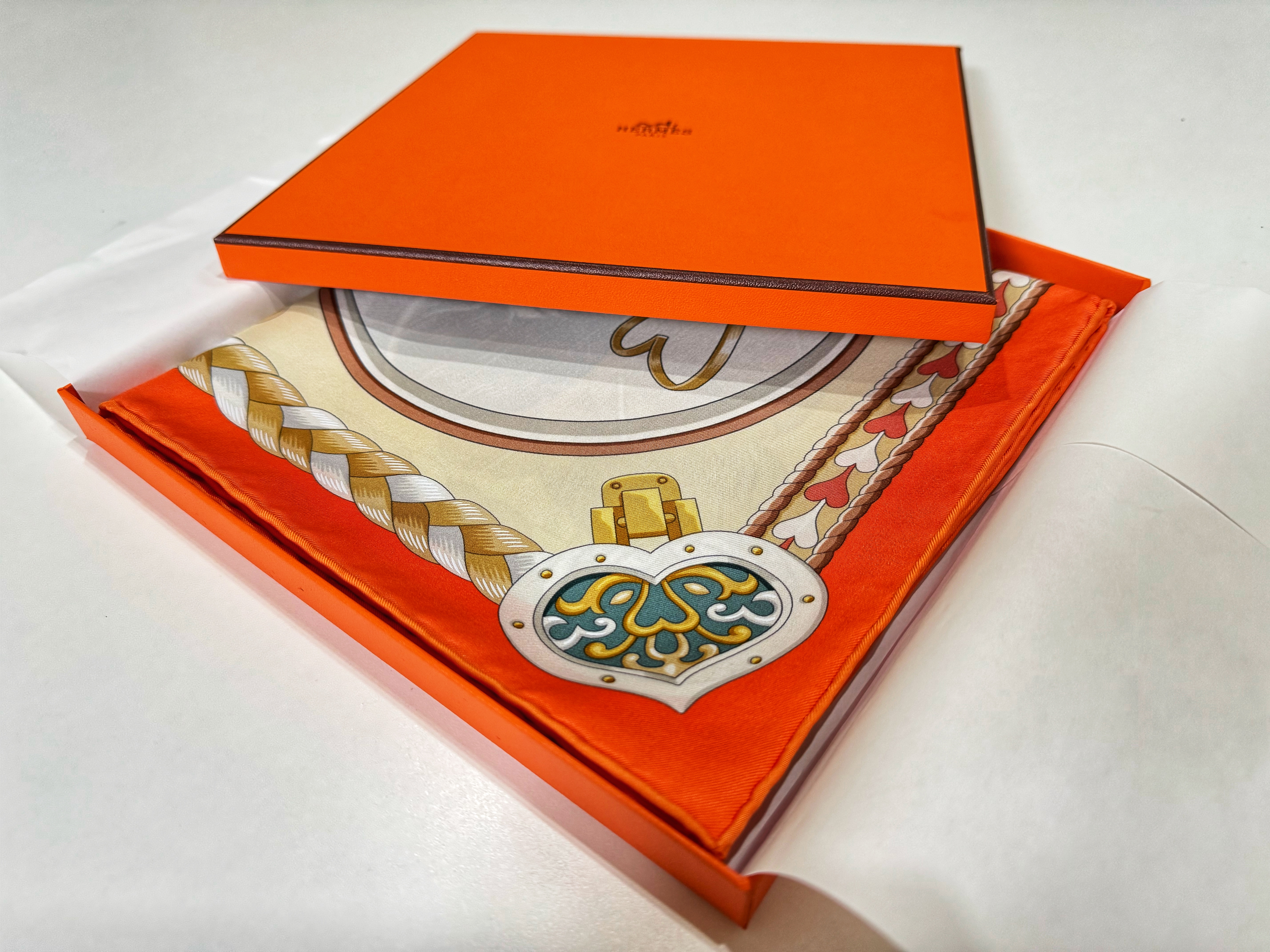 에르메스 스카프 Harnais de Coeur 90