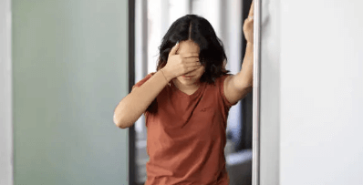 갑자기 세상이 빙글빙글? 40~50대에게 특히 많은 &lsquo;이석증&rsquo; 제대로 알아두세요