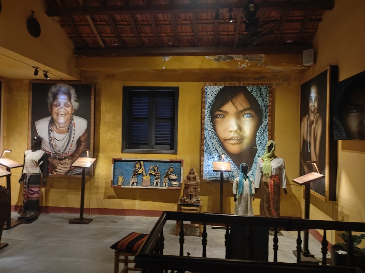 호이안 Precious Heritage Art Gallery Museum의 내부 모습