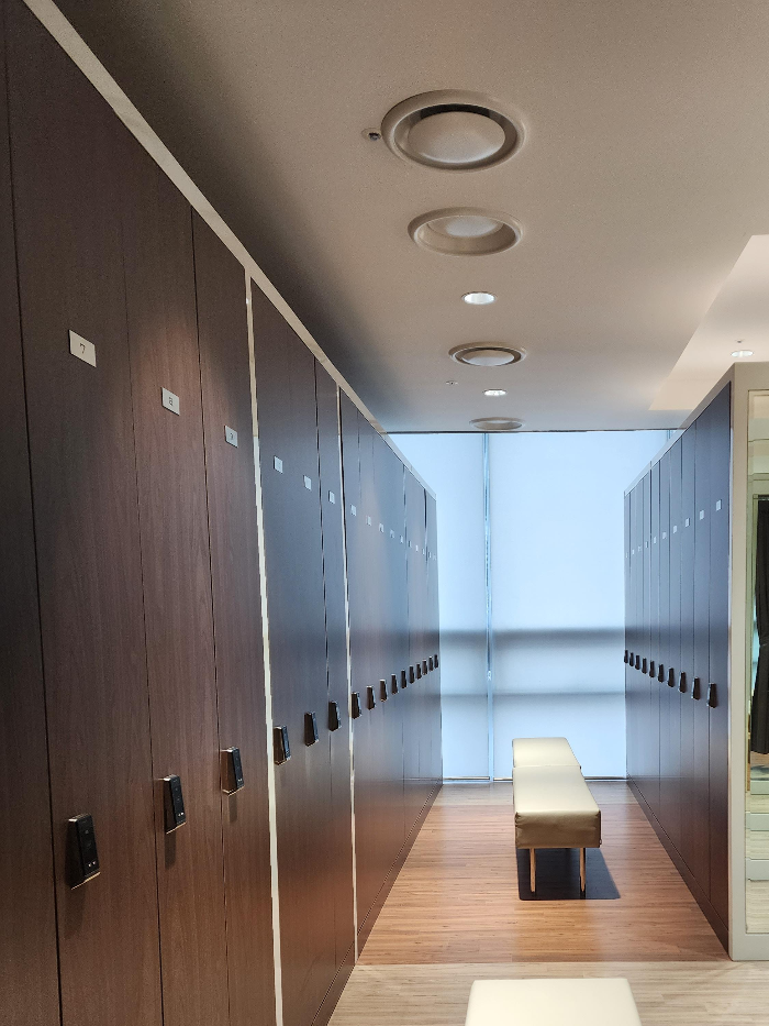 힌국건강관리협회 탈의실 모습