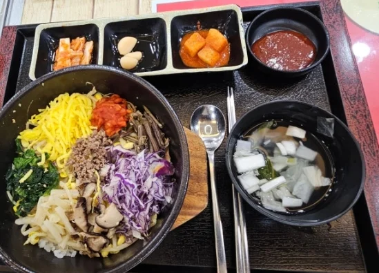 경부고속도로 하행 휴게소 맛집-건천-누구나돌솥비빔밥