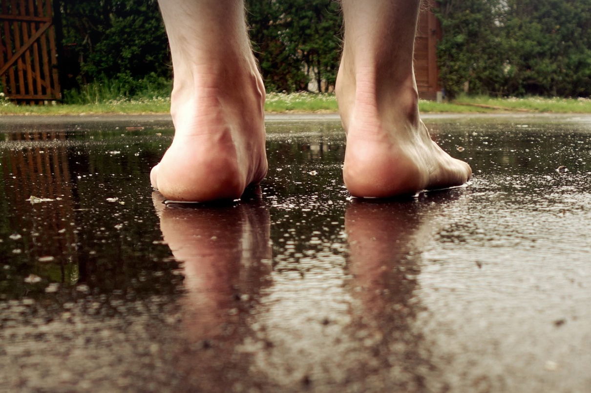 발뒤꿈치 각질 원인과 관리법