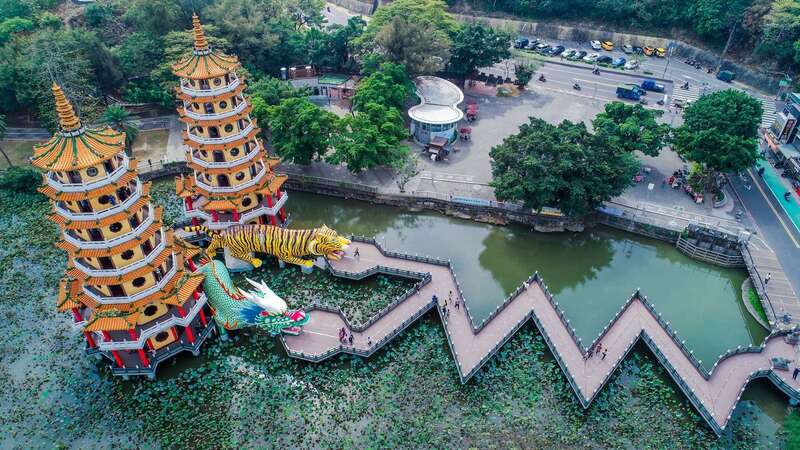 용과 호랑이가 있는 용호탑