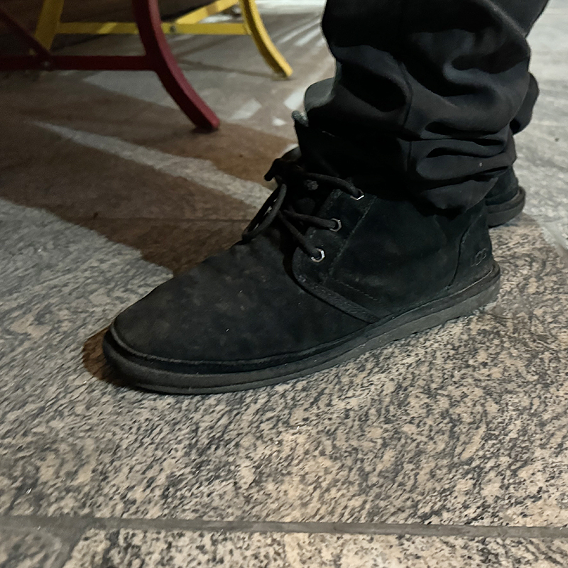 검정색 남자어그