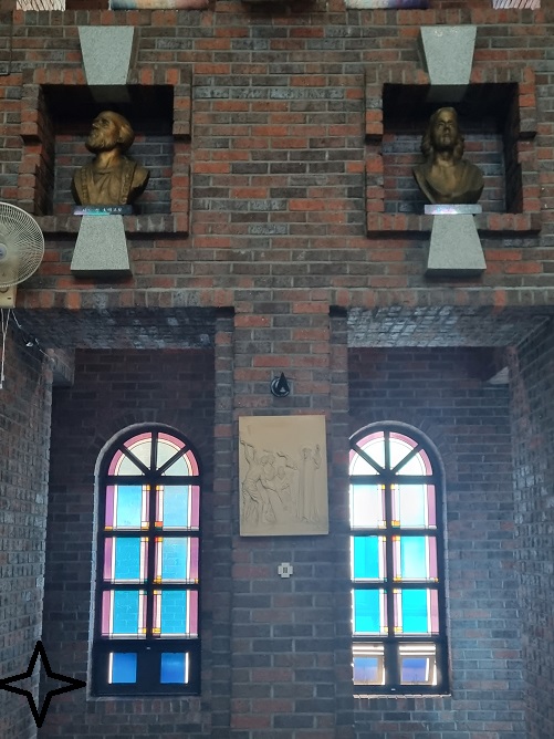 청주 흥덕성당 십자가의 길, 스테인드글라스, 12사도 흉상 사진