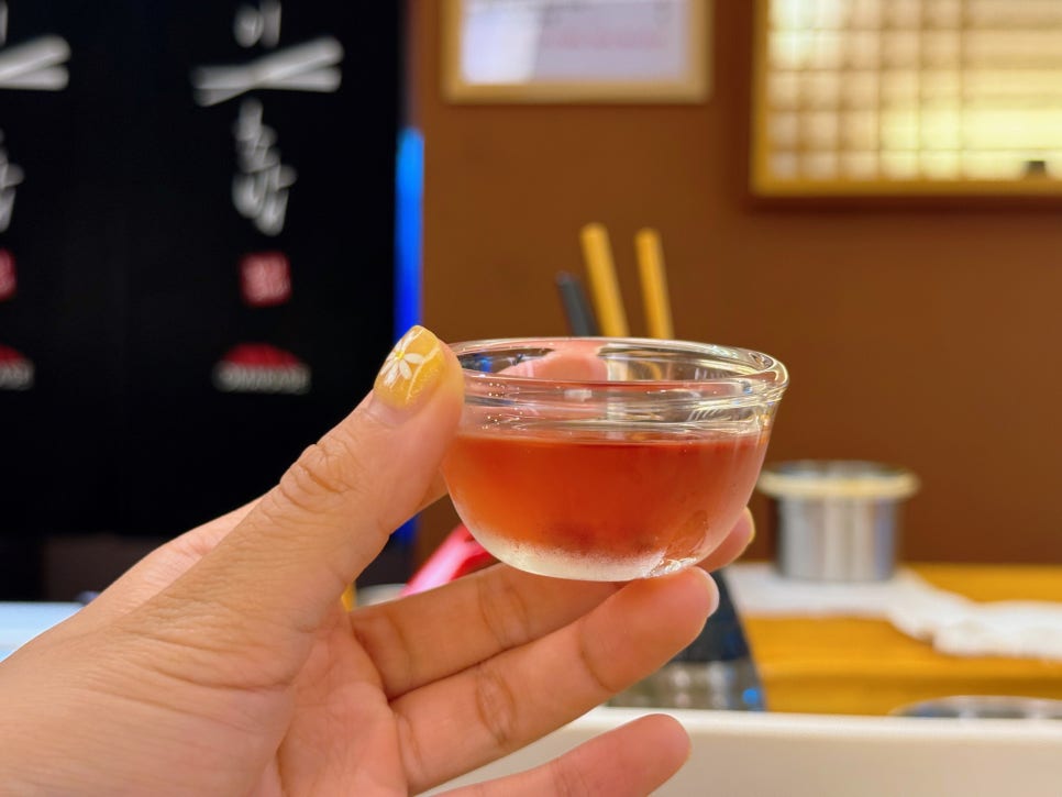 오마카세 오사이초밥 (크랜베리 오미자차)