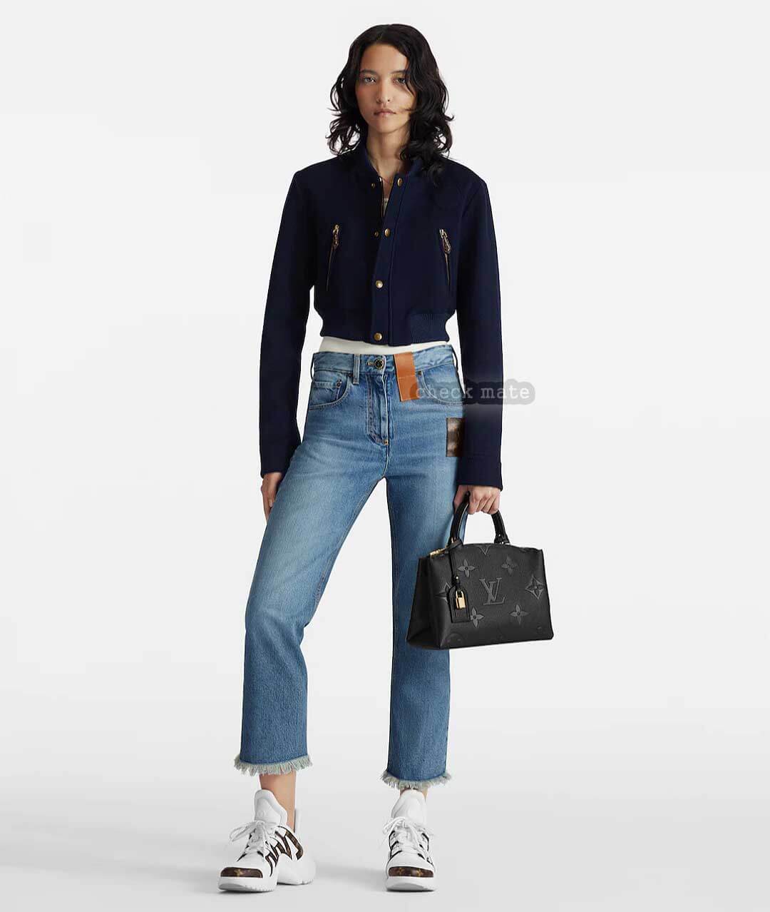 루이비통 쁘띠드 팔레 착용