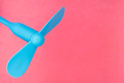 에너지 바우처 신청방법 조건 잔액조회와 관련하여 전기요금과 관련있는 선풍기 그림