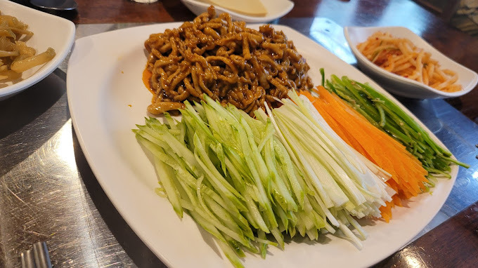 논현동 영동시장 양꼬치 '매화양꼬치'