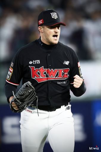 2024시즌 kt wiz 웨스 벤자민 재계약