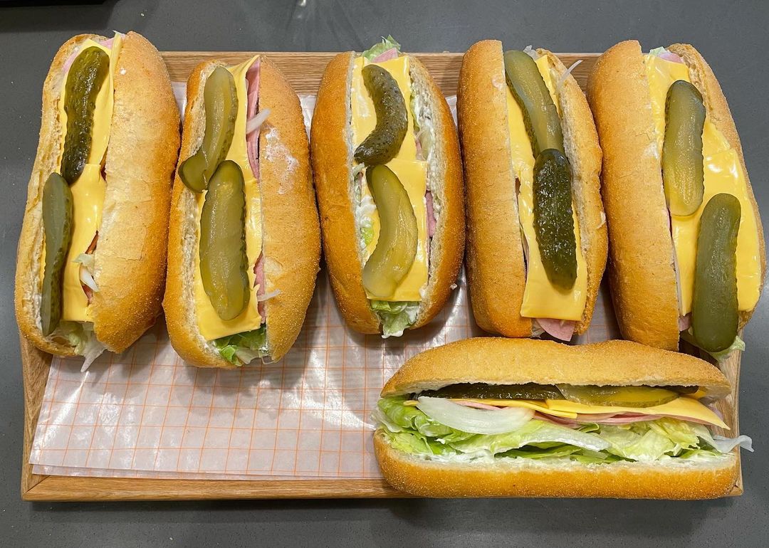 완판 행진! 중독성 강한 바삭함 팔뚝 바게트 방이동 올림픽공원 빵집 베이커리 맛집 추천 생방송투데이 리얼맛집 오늘방송 빵 플레이스