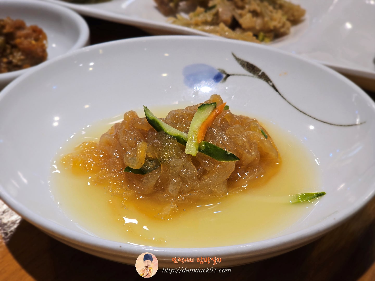 제육정식, 보쌈수육쌈밥