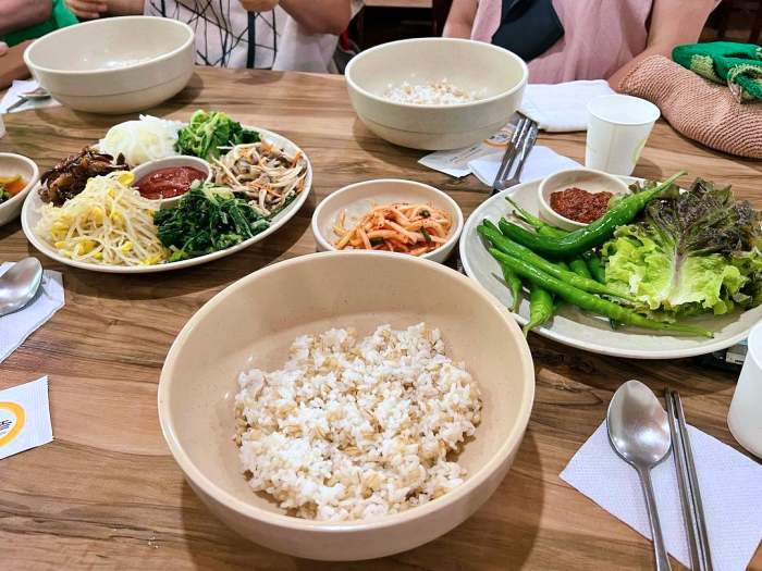 식객 허영만 백반기행 안재모 편 산채 보리 비빔밥 직화 코다리구이 도토리묵 녹두전 털레기 고양 서삼릉 원당 맛집 소개