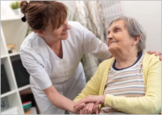 기력이 없어진 시니어들 이미지