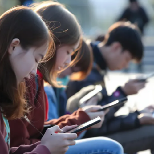 솔티스 눈영양제 선택가이드 스마트폰 사용