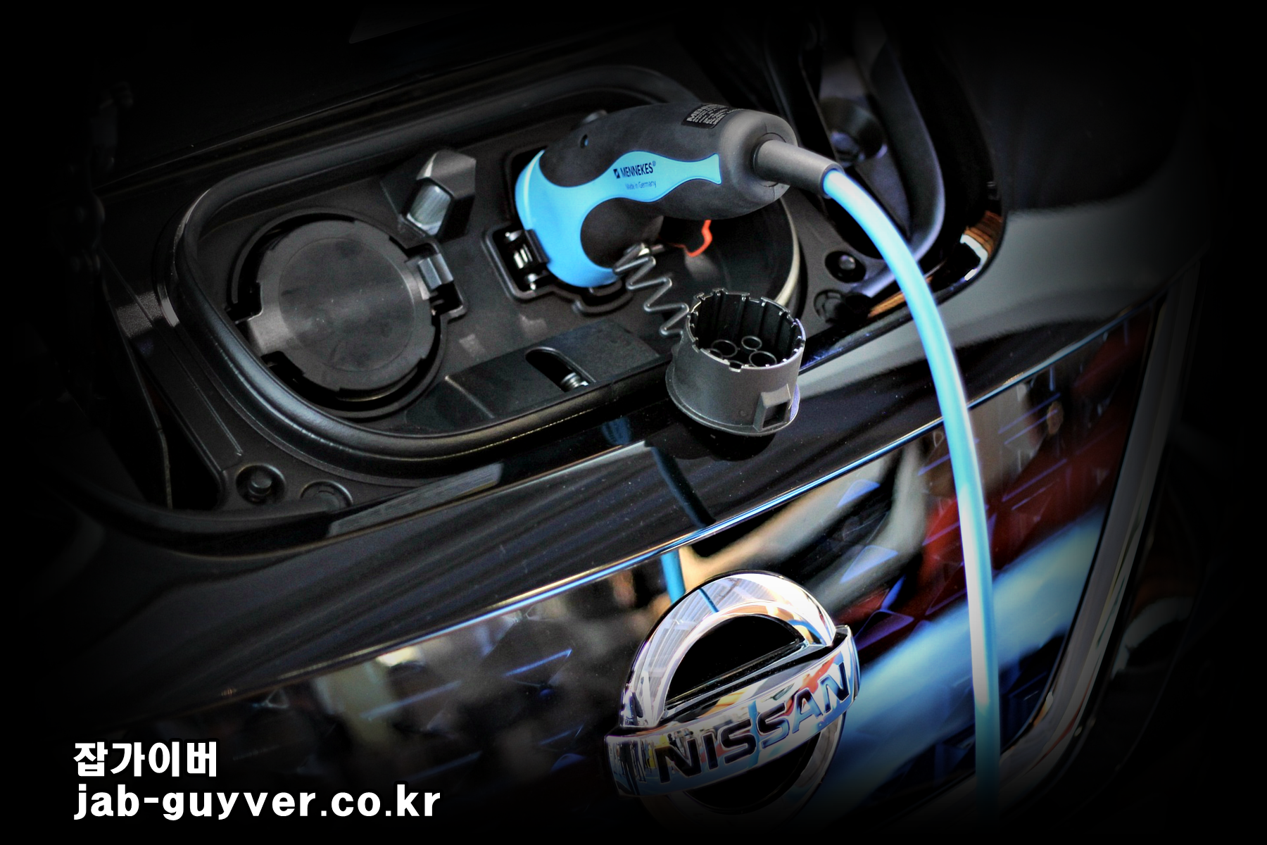 겨울철 차량 배터리 방전을 줄이기 위한 주차·운용 요령 이미지