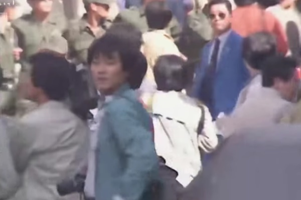 TV로 생중계된 지강헌 인질 사건 TV로 생중계된 지강헌 인질 사건