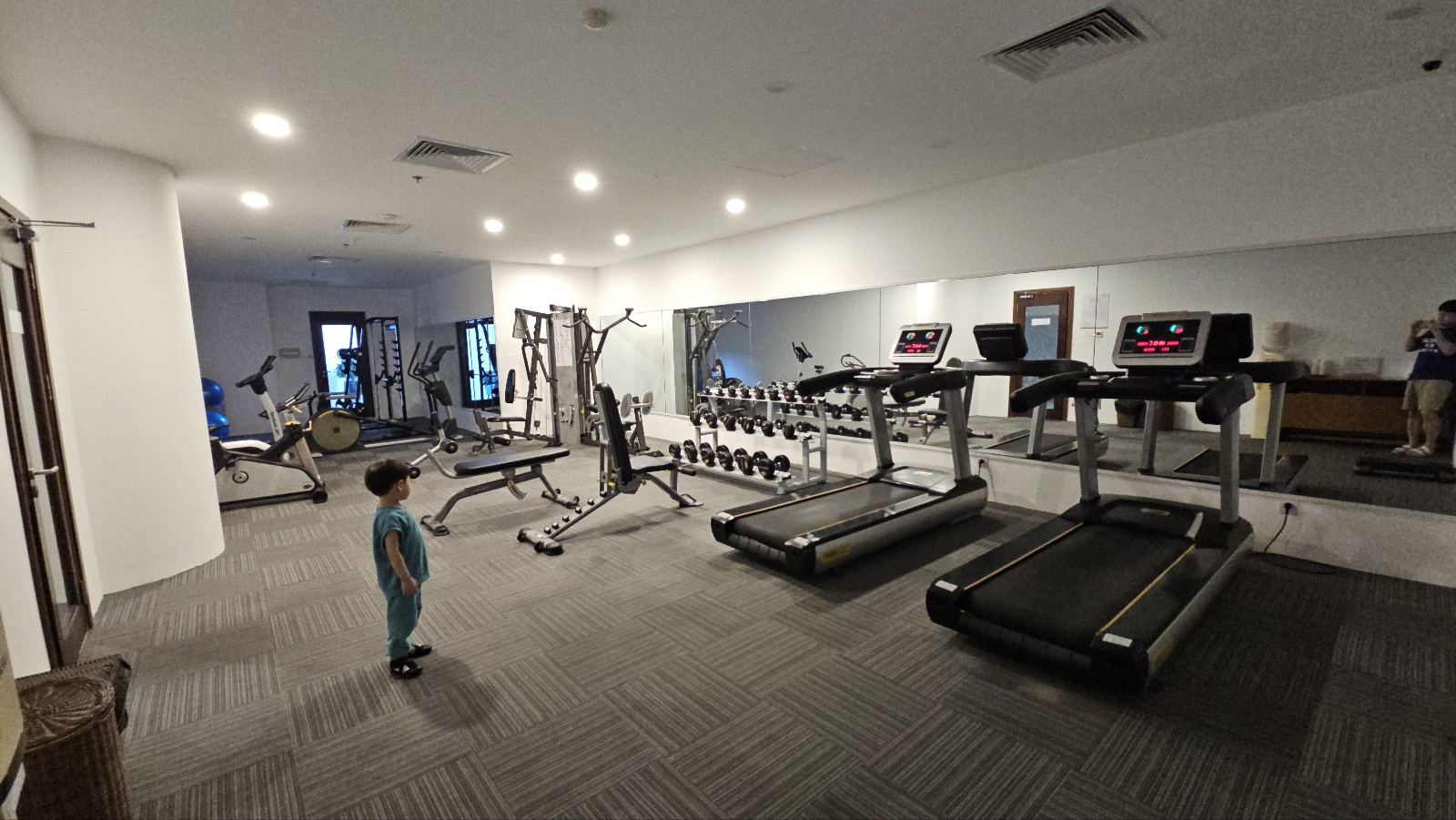 [25.3월] 푸꾸옥 #2-2&amp;#124;SEASHELLS 호텔 후기 (수영장/놀이방/헬스장)