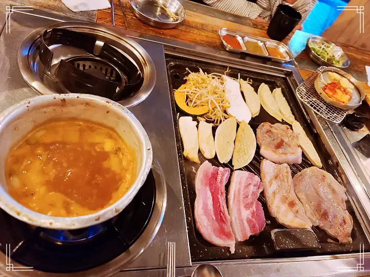 천안 가게 숙성 삼겹살 목살 무한리필 1인 11,900원 고기 부페 가격파괴와이 맛집 추천