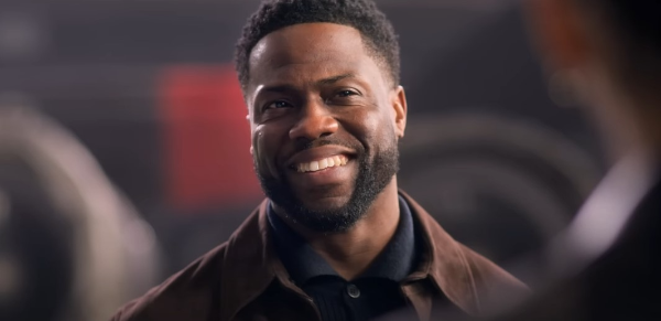 영화-리프트-비행기를-털어라-케빈-하트-스틸컷