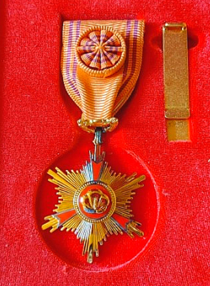 옥조근전훈장-사진5